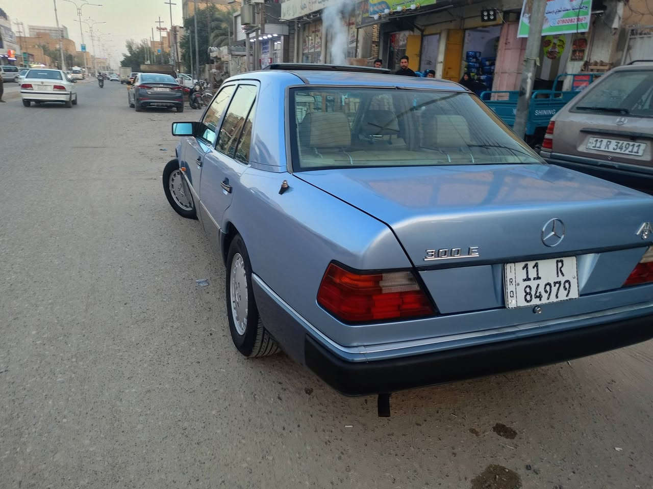 للبيع مارسدس دب موديل 1991 مكفوله من الضربه والخياس قواعد دبل مكانه ناصريه السعر 78  ***********
