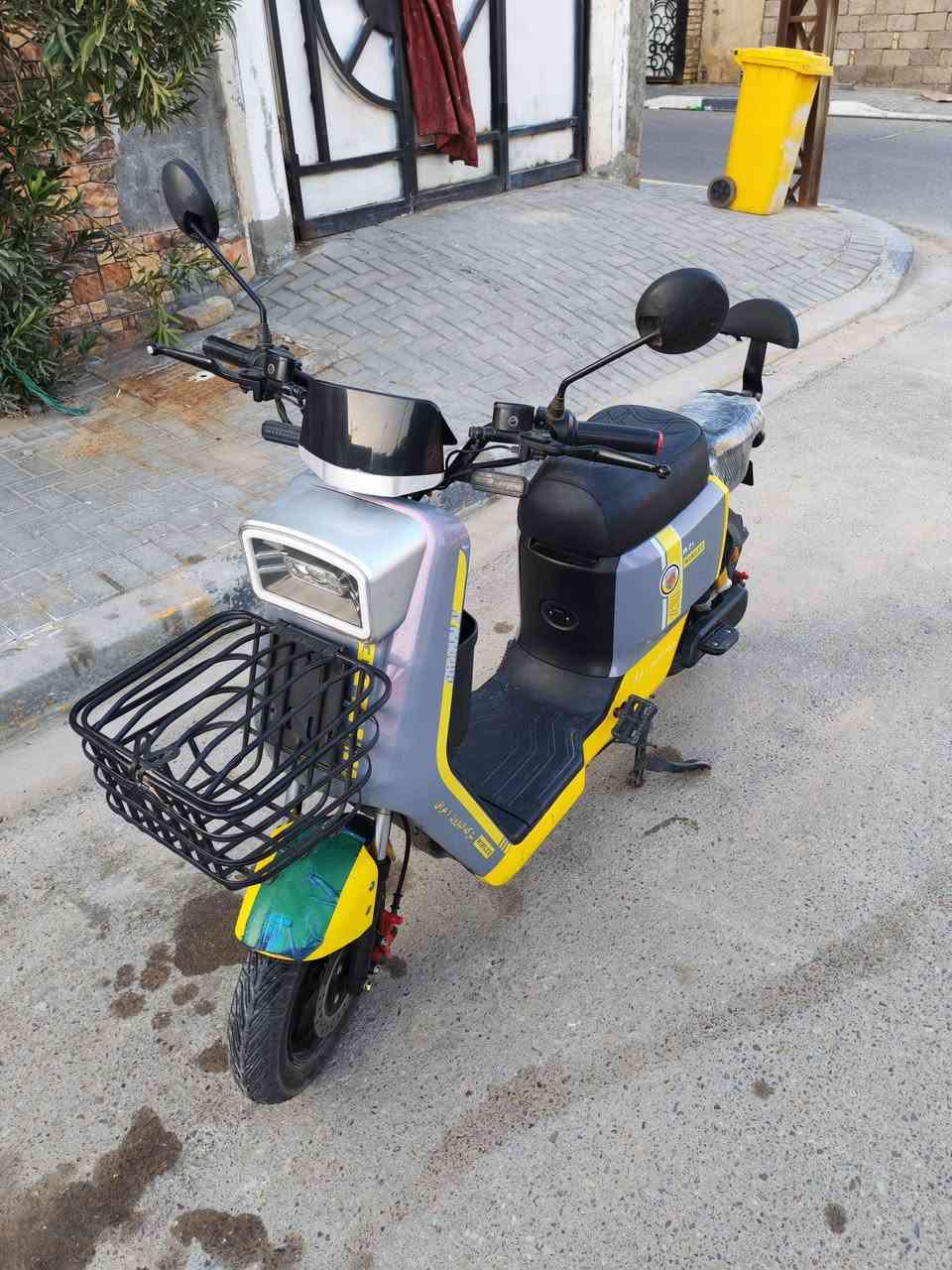 السلام وعليكم
دراجه R7 للبيع
مديل 2026
دراجه كلشي شغال بيه كهربائيات لايت عالي ناصي اشاير رباعيه كله شغاله بيه نضام R
السعر 550 وبيه مجال قليل
العنوان البصره القبله حي المهندسين
للأستفسار ***********
