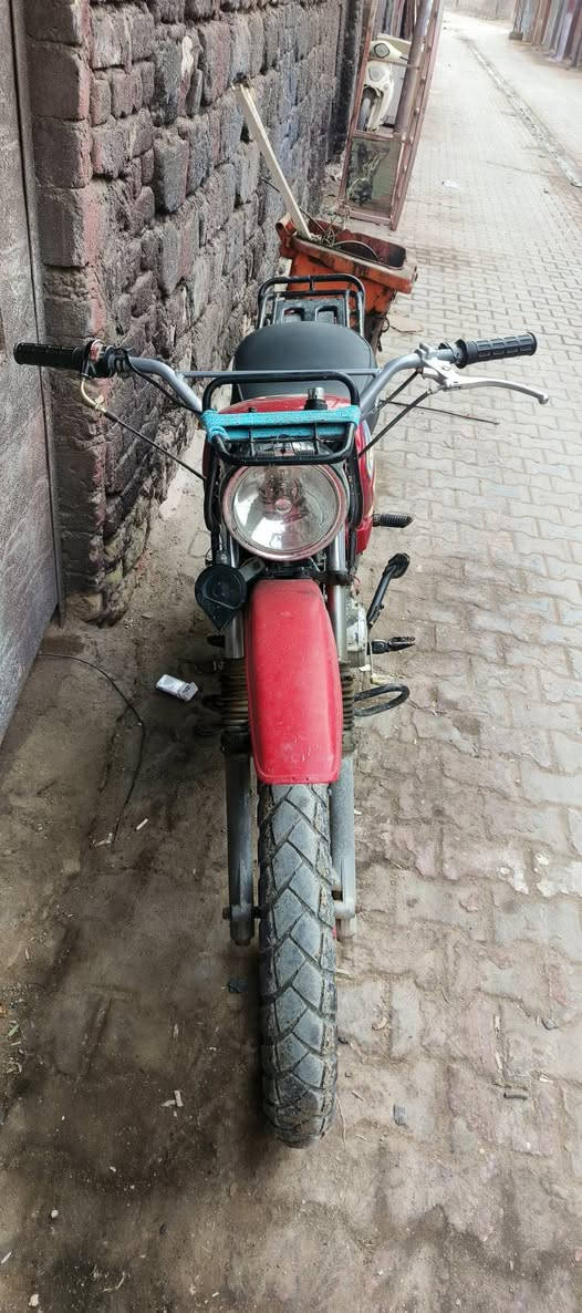 قفاز ياماه مكينه بلاد بل هوير رقم *********** سعر 650 وبيه مجال
