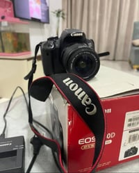 كانون 650d مستعمل قليل بيع مستعجل محتاج  ١٨٠ الف لتعاملني قفل متلكه هي...