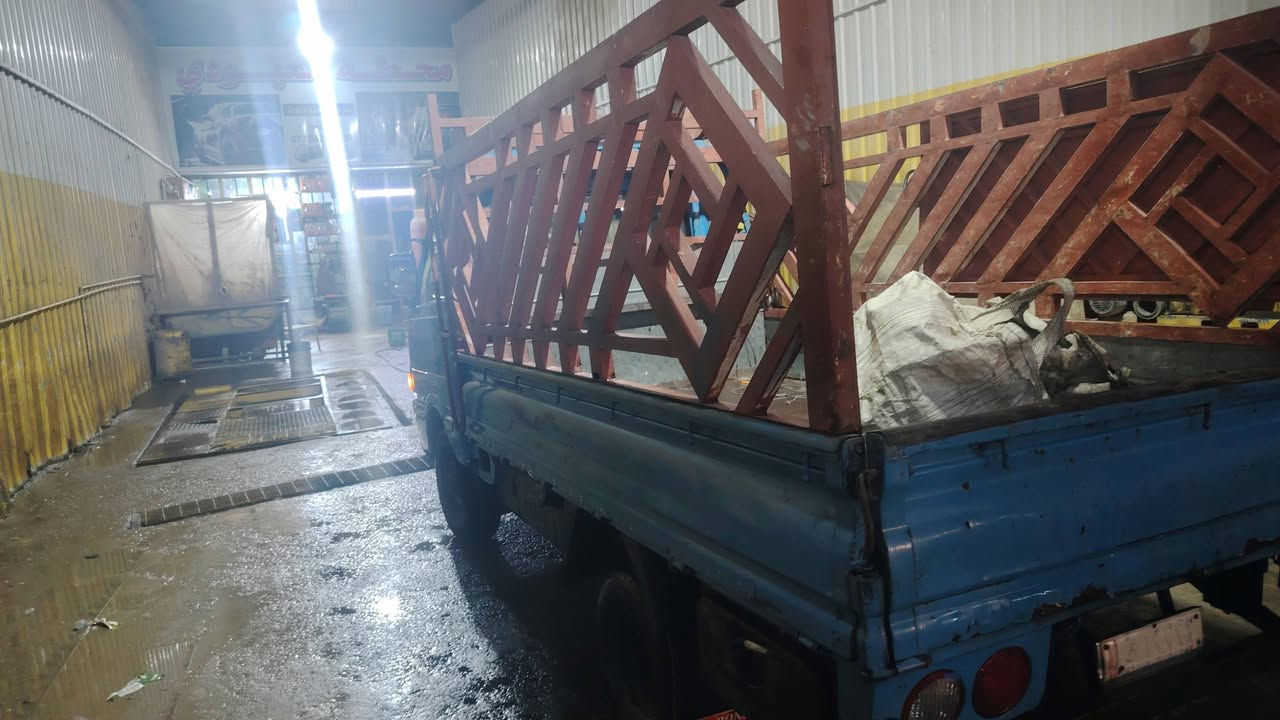 سلام عليكم سيارة كية حمل مديل 94 سيارة شغالة وكبل تطلع علئ باب اللة مكاني بغداد حي النصر سعرهة 50 بيهة مجال بسيط رقمي ***********
