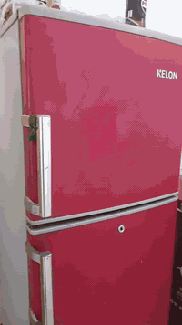 بوفيه وثلاجه لبيع مثل ماموضح بالفيديو اريدهم ب١٢٥ الف اثنينهم وبيهم مج...