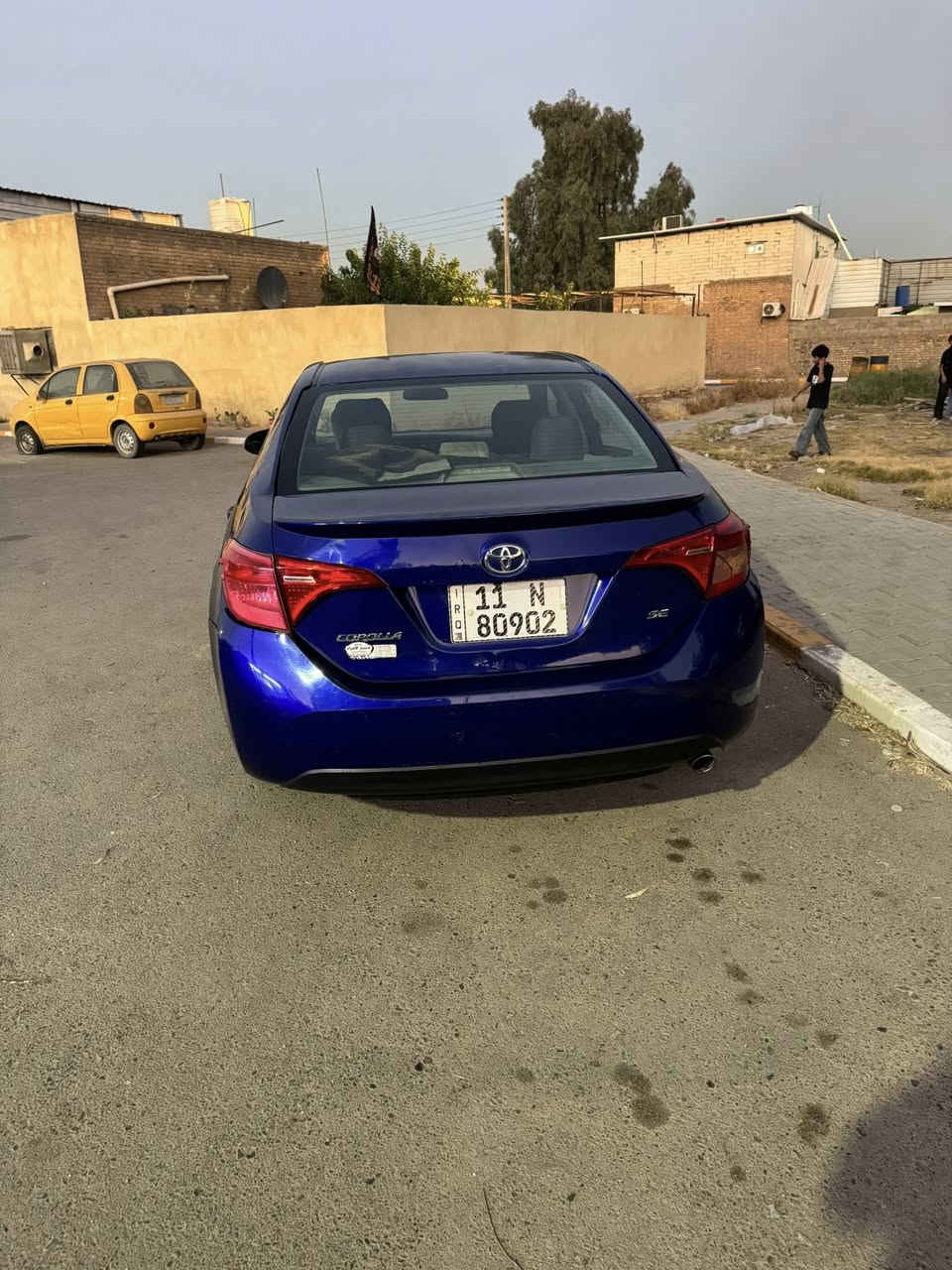 للبيع كورلا ٢٠١٧ بغداد هزة ورقم وسنوية جديد كير مكينة تبريد خير من الله حادثها جاملغ امامي فقط وبيها مكانات بارد تخم تاير جديد دوشمة جديدة مكاني بغداد تقاطع المصافي السعر ١٠٤ وبيها مجال كلش بسيط للستفسار ***********
