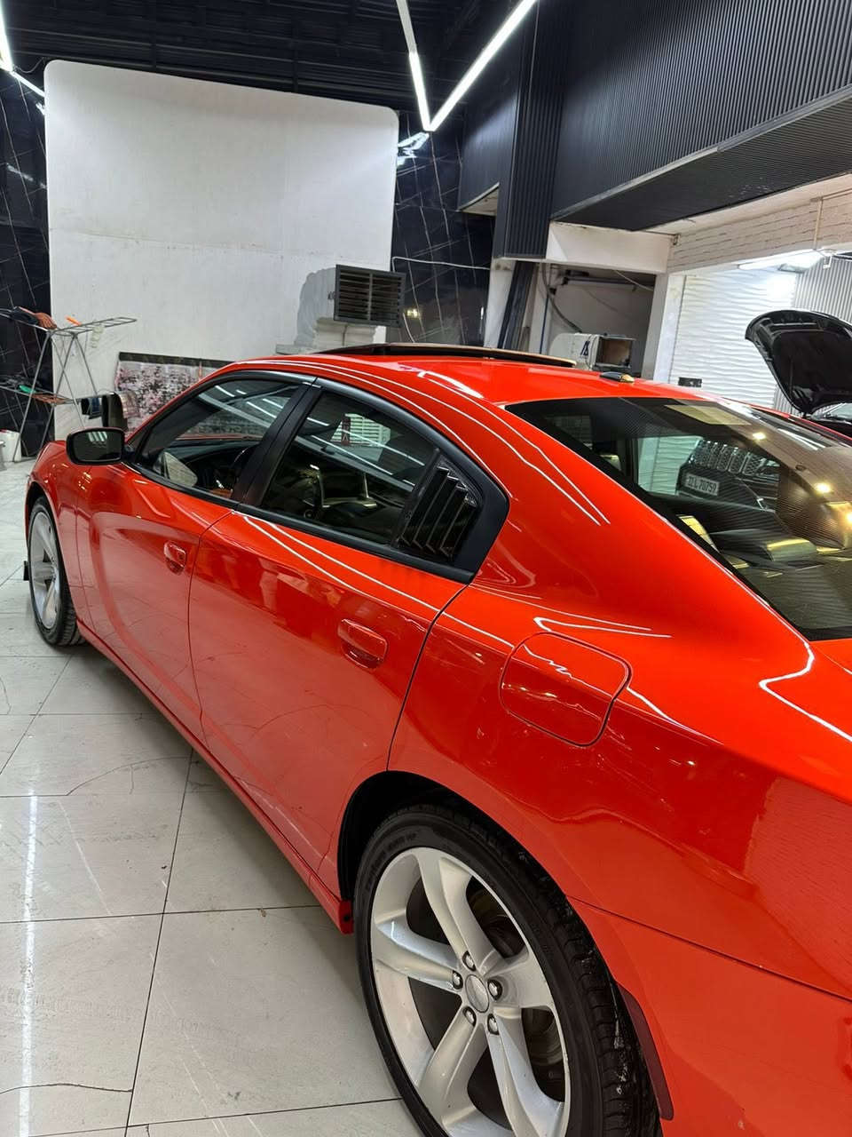 DODGE CHARGER SXT 2019 

وارد امريكي حادثها جاملغ خلفي جهة السكن فقط
رقم بغداد بأسمي هزة وسنوية جديدة
مكينة 3600 تو ويل 
كشنات جلد كهرباء خزن ميموري تدفئة وتبريد 
فتحة سقف 
شاشه كاربلي
تشغيل عن بعد
وباقي مواصفات الجارجر المعروفة 

اي استفسار وصور حادث واتساب 
***********
بغداد  الصليخ

