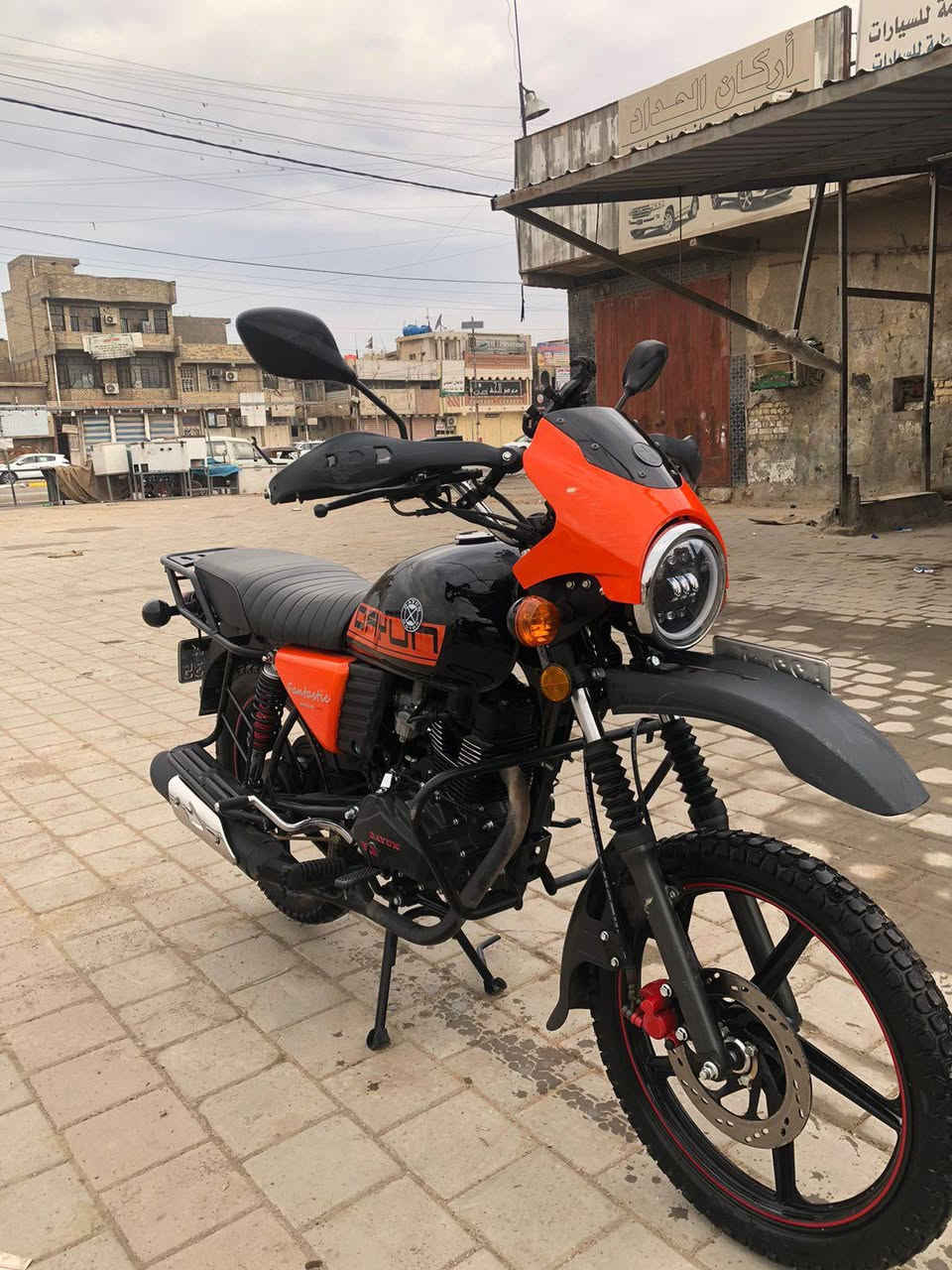 سلام عليكم للبيع 2025رقم وسنويه دراجه جديده كلشي مابيها سعرها 2500 رقم *********** واتساب موجود
