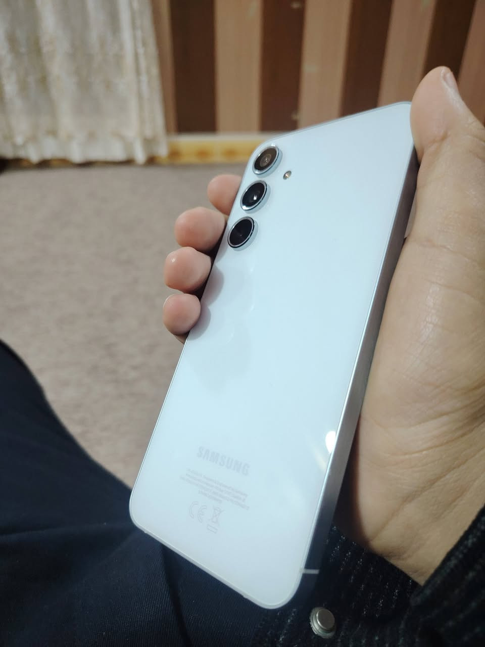 سامسوك _A55 5G ذاكره 256 رام 16 السعر 325 او معارض بايفون الجهاز جديد مستخدم شهر بي مجال شي بسيط ***********
