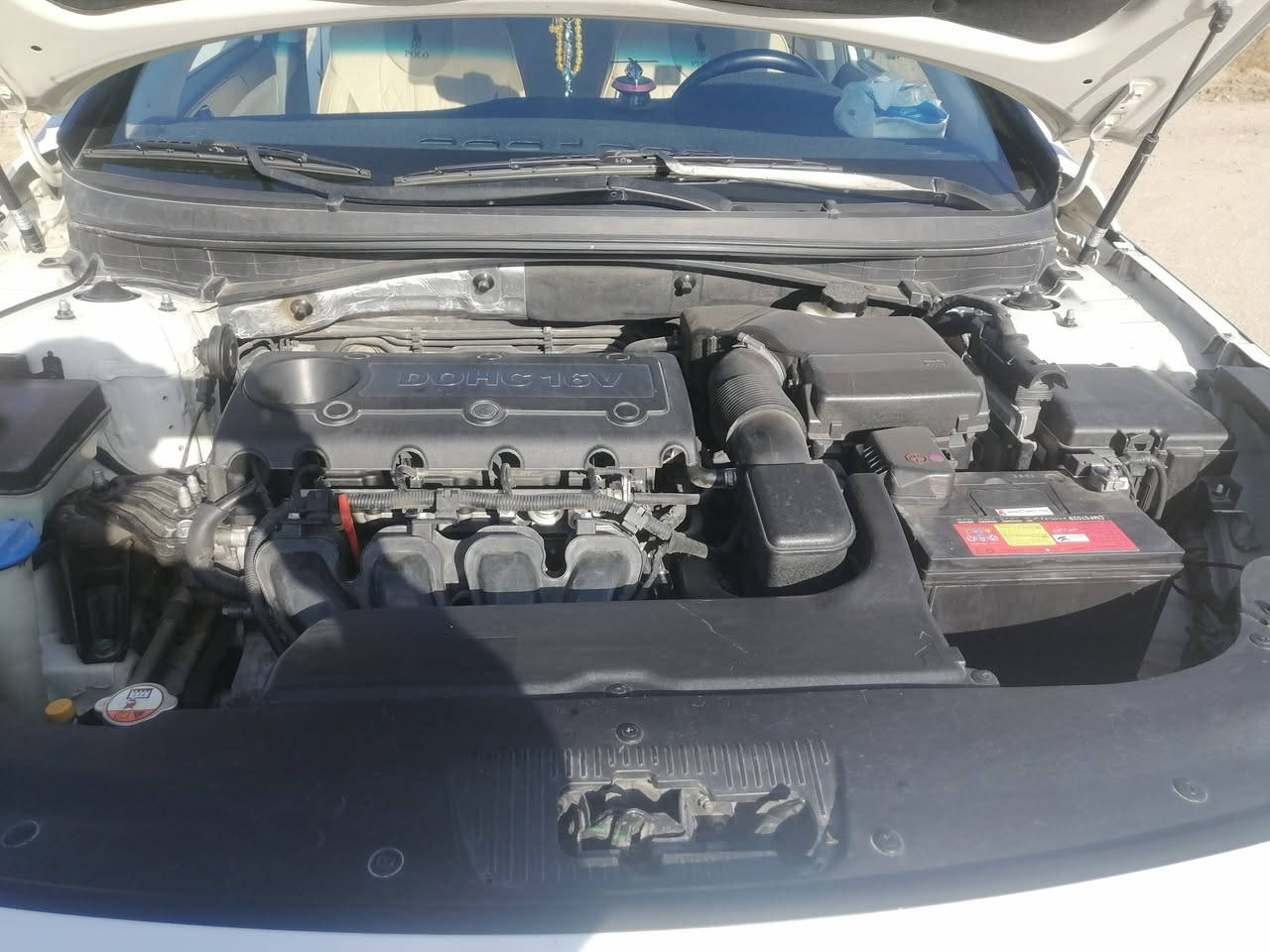 السلام عليكم سوناتا للبيع او مراوس 2015 شكل 2016 الوجهه الجديد مكفوله ماعدا ضاغطه وتبديل دهن الكير سياره جديده بأسمي السياره سنويه جديده رقم انكليزي بغداد مداور ثاني يوم  السعر 165 وبيه مجال السياره مال جناي المكان بابل محاويل غير متواجد ع الفيس اتصل على الرقم ***********
