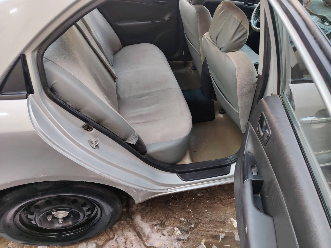 سلام عليكم سياره هونداي سوناتا ٢٠١٠ بصره مكفولة من الضربة والكص ونقل الجثة وكافة الاصوليات والرسميات تبريد شغال باتري جديد كوري ماينكفل من الصبغ سياره بسمي. رقم الانجليزي الجديد العنوان بصره جمهوريه السعر١٢٠ وبيه مجال رقم الهاتف ***********
