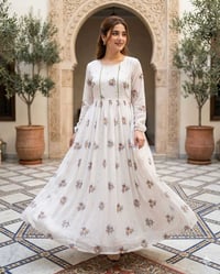 ملبوس مرة • نازل السعر • بعيب