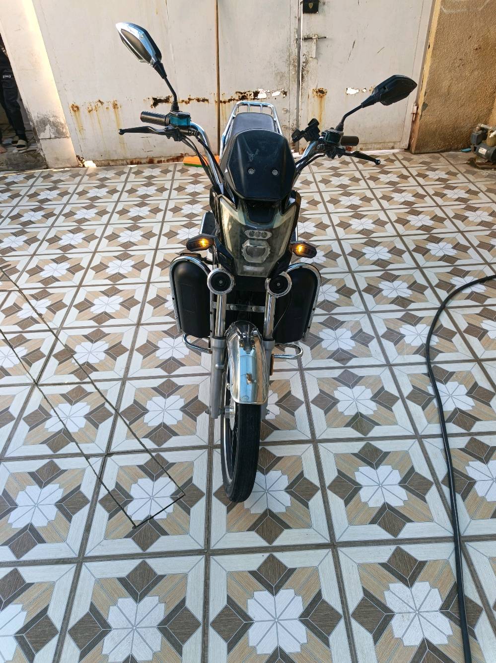 دراجه شحن شبه جديدة نظيفة شرط الفحص أمام صاحب الدراجة السعر 500 وبي مجال الشراي يتصل مكاني ديالى بهرز