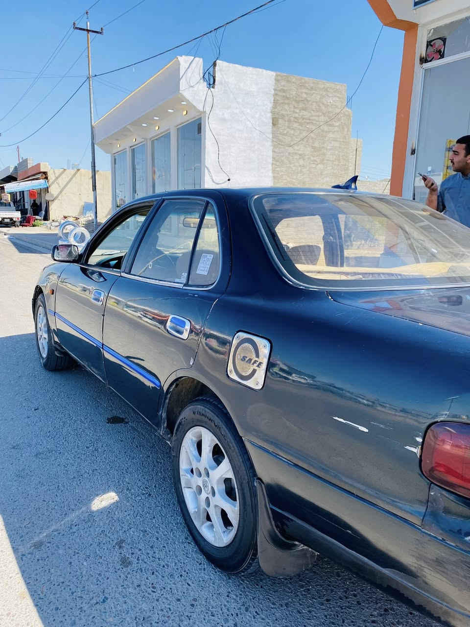 السلام عليكم.
للبيع كامري ٩٥. أمريكي كشنات كهرباء
فتحت سقف 
محرك ٢٢٠٠ 
السياره جاهزه صدر امامي خلفي ١٠٠/١٠٠ 
رقم بغداد تحويل ثاني يوم 
السياره مصبوغه بدون ضرر 
السعر ٣٨ وبيه مجال 
مكان السياره صلاح آلدين الضلوعيه 
***********
