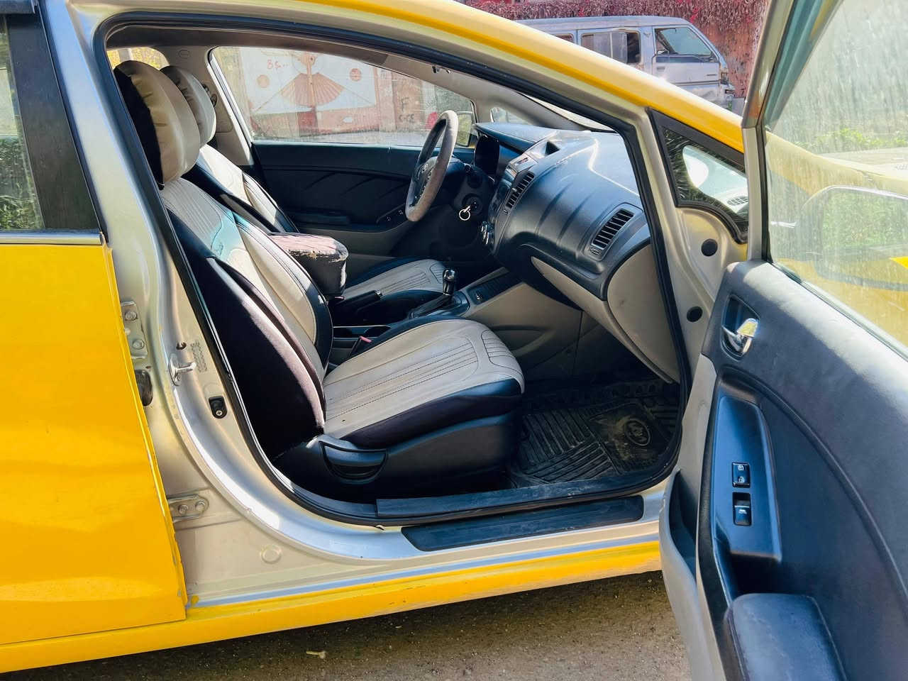 كيا فورتي امريكي موديل 2014 للبيع سعر (85)وبيها مجال السيارة كلها كود واحد
رقم بغداد محرك(2000GDI) محرك بيه تبخير 

كيرها جديد هيئة وغرامات صفر انظمة قيادة وتحمات ستيرن منظومة تبريد جديدة شادها  حادثها (جاملغ اليسار وباب اليمين النفر نفسهم مصلحين) بدون دواخل
 استفسار اكثر اتصال علرقم 

*********** مكان سيارة بلموصل
