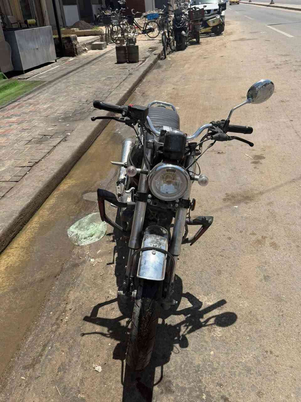 ماشيه ١٠٠٠٠ رايده مليونين ونص وبيه مجال
مستعجل عليها رقمي ***********
بي وساب
