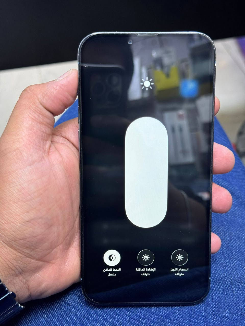 السلام عليكم 
13برو ماكس لون بحري 
ذاكره 256
مبدل شاشه اصليه وبطاريه اصليه فيس ايدي شغال 
السعر 475وبي مجال 
***********
