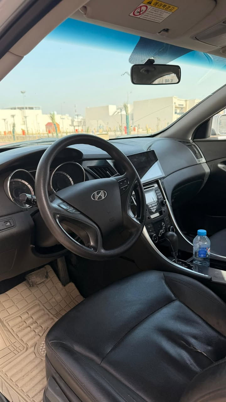 السلام عليكم   ادوات بيه كصه جنطه محرك 2000 عاز انسه صرف البانزين سيارة رقم وسنويه شمالي تبريد وتدفئه تخم تاير كلشي بيهه جديد كاميرا شاشه خلفيه سياره جاهزه شغل وطلع العنوان بصره مكلف بالنشر  التواصل ع هاذا رقم ***********
