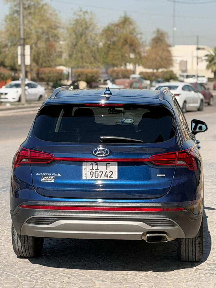 السلام عليكم
هونداي سنتافيه موديل (2023) وارد امريكي حادث كما موضح بالصور  بدون ايرباك رقم بغداد بسمي السياره مواصفات 

بصمه 

كرسي كهرباء 

تحكم استيرن جهتين 

قطعتين تبريد  السياره جديده استخدام شخصي السعر (195) بيه مجال بسيط للاستفسار (‭0773 180 0018‬)
