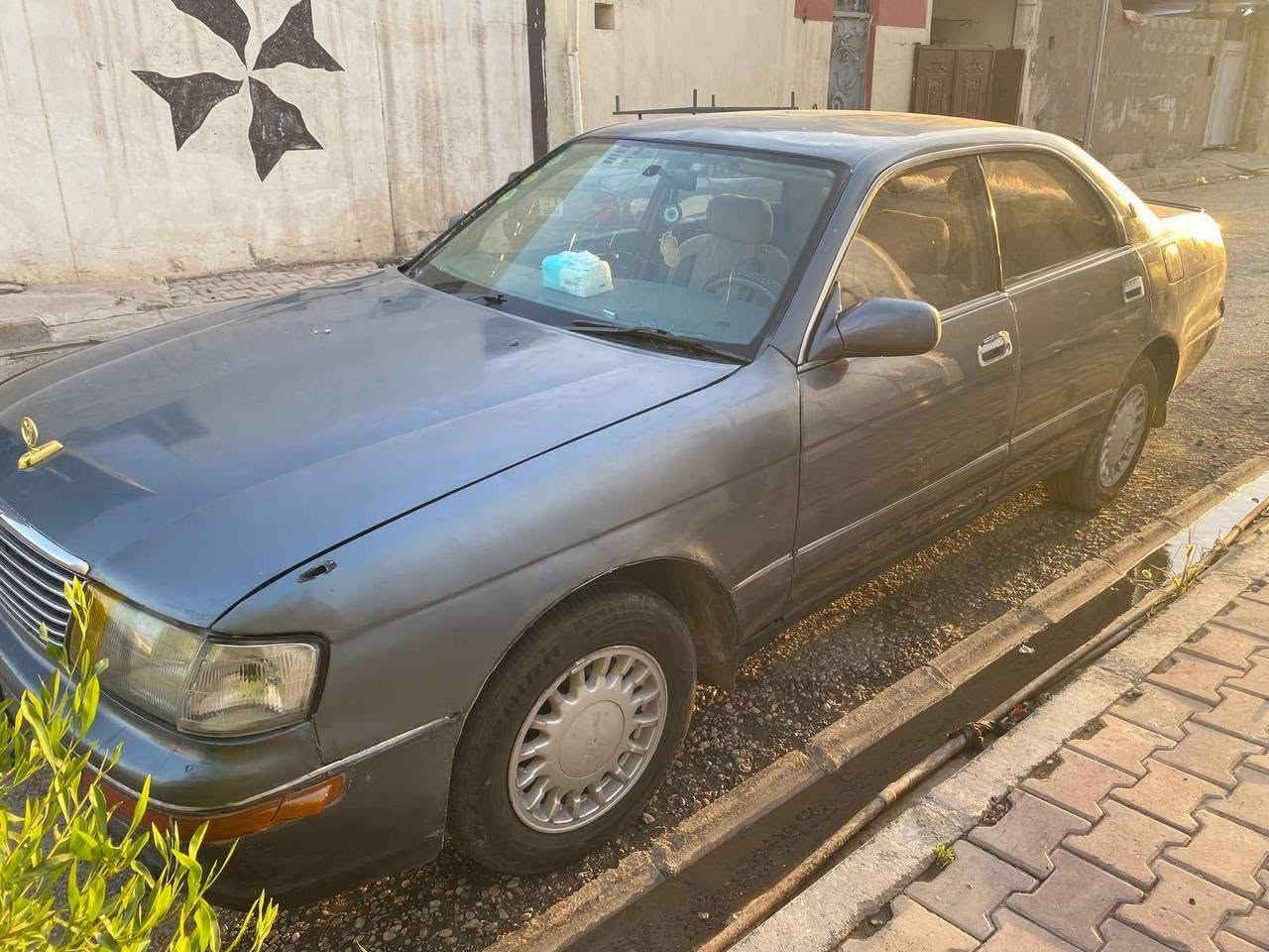 السلام عليكم
سياره بطه موديل 92 محرك كير بالشرط 
صدر وتايرات جديده سياره نظيفه 
السعر 45 ورقه وبيها مجال بسيط
مكان السيارة كركوك 
للاستفسار اتصل ***********
