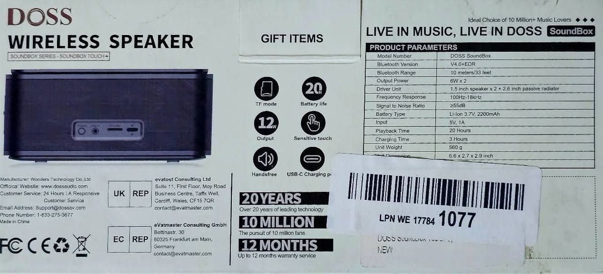 سبيكر ماركة DOSS، وتحديداً موديل SoundBox Touch. يتميز هذا الجهاز بتصميم عصري مع ميزات تحكم متقدمة وأداء صوتي قوي بالنسبة لحجمه.
يوفر صوتاً ستيريو بقوة 12 واط عبر مشغلات مزدوجة عالية الأداء، مع تعزيز عميق للبص (Bass).
يتميز بواجهة تحكم تعمل باللمس في الجزء العلوي، مما يسمح بتغيير المسارات الصوتية، الرد على المكالمات، وضبط مستوى الصوت بسهولة. يحتوي على بطارية مدمجة (2200 مللي أمبير) توفر ما يصل إلى 20 ساعة من وقت التشغيل. يدعم تقنية Bluetooth 5.0 لاتصال مستقر، كما يدعم تشغيل الموسيقى عبر بطاقة TF ومدخل Aux.
مقاومة الماء: الجهاز حاصل على تصنيف IPX5 لمقاومة رذاذ الماء، مما يجعله مناسباً للاستخدام الخارجي.
 متوافق مع أنظمة iOS وأندرويد وجميع الأجهزة التي تدعم البلوتوث. 
السعر 35


**إذا كنت صاحب هذا الإعلان وتريد حذفه لأي سبب، رجاءا أرسل رسالة إلى الدعم الفني**