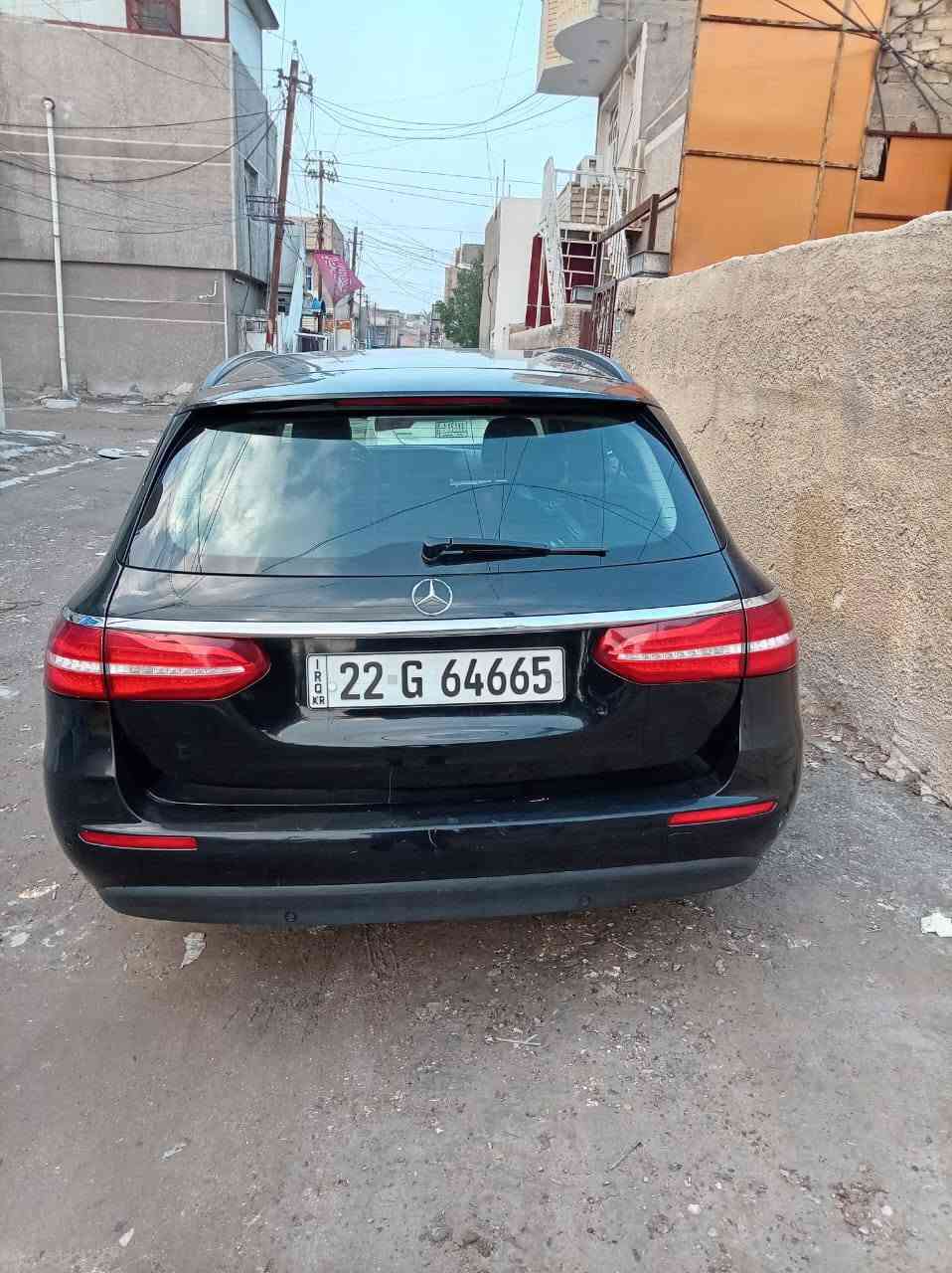 تنويه مكلف بلنشر عدك اي ستفسار اتصل برقم 
مرسيدس ستيشن ٢٠١٨ نظيفة جدا اربيلية مكفولة عدا شبر جاملغ امامي السعر دفترين ***********
