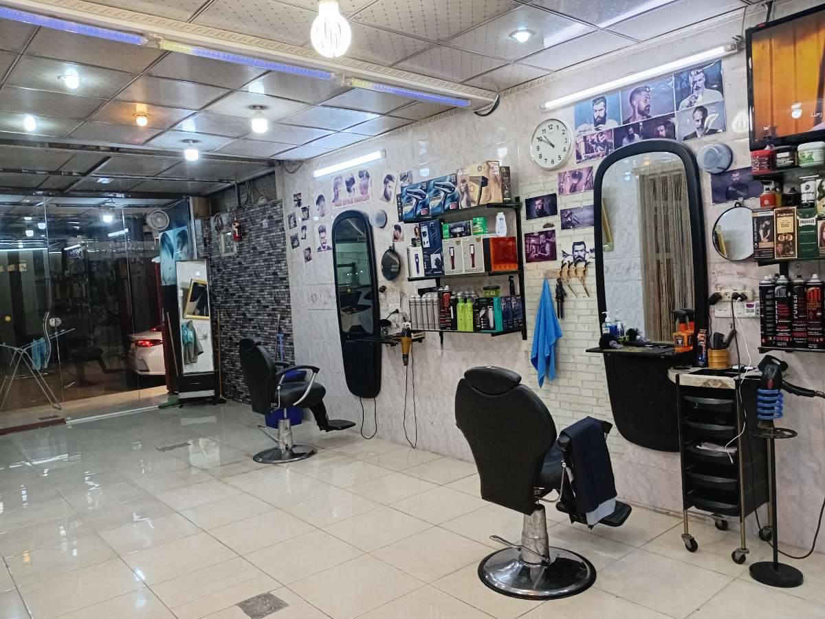حەلاق بۆ فرۆشتن بە کامل ئەشیا کریی دوکان ٣٠٠ هەزار بۆ زانینی نرخ تەلەفۆن بکەن  *********** یان سناپم اد بکەن   sevar.cosmatic أربيل, العراق

