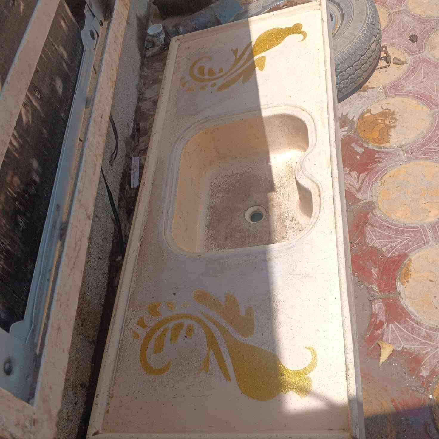 سنگي وطباخ للبيع لاستفسار ***********
