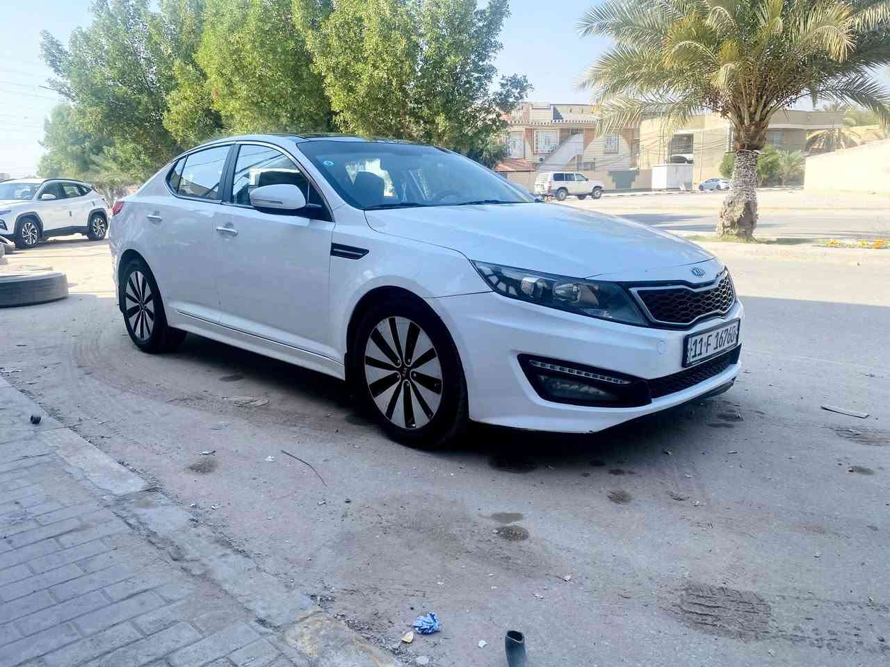 كيا اوبتما ٢٠١٣
مكينة ٢٤٠٠ 
فول مواصفات 
فتحة
 بصمة 
كشن خزن ميموري 
ويل كب ١٨ 
رقم بغداد باسمي 
السيارة بيها فقط بارد بسيط مكانين 
السعر ١٣٢ 
***********
مكاني نجف
