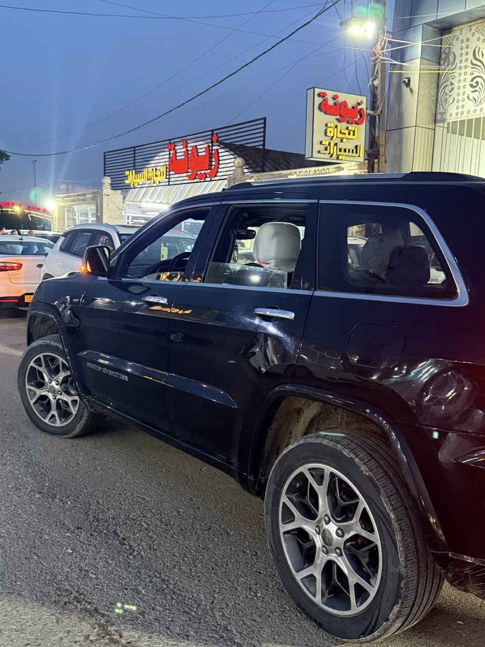 جيب اوفر لاند موديل 17
المواصفات 
رادار امامي 
رادار جانبي 
نقطه عمياء +تعتيم +مري قلاب ويه ال R
+شفط
ستيرن كهرباء اوتتفئه 
جكات تصعد اوتنزل 
كشانه كهرباء + خزن ميموري تتفئه اوتبريد الخلفيات تتفئه 
بنورامه 
سستم صوت + دمام 
جنطه شفط 
حادثه جاملغ وبنيد بدون دواخل جاملغ خلفي بس صبغ بدون ضرر مكينه 5700


**إذا كنت صاحب هذا الإعلان وتريد حذفه لأي سبب، رجاءا أرسل رسالة إلى الدعم الفني**