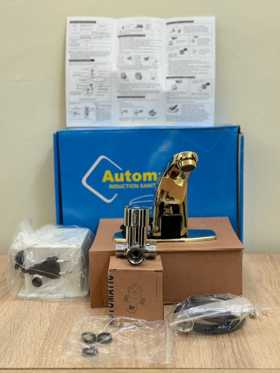 السلام عليكم 
خلاط مغسلة كهربائي للبيع وكما موضح بالصورة 
الكمية محدودة للاستفسار مراسله الصفحة او الرقم 
***********
