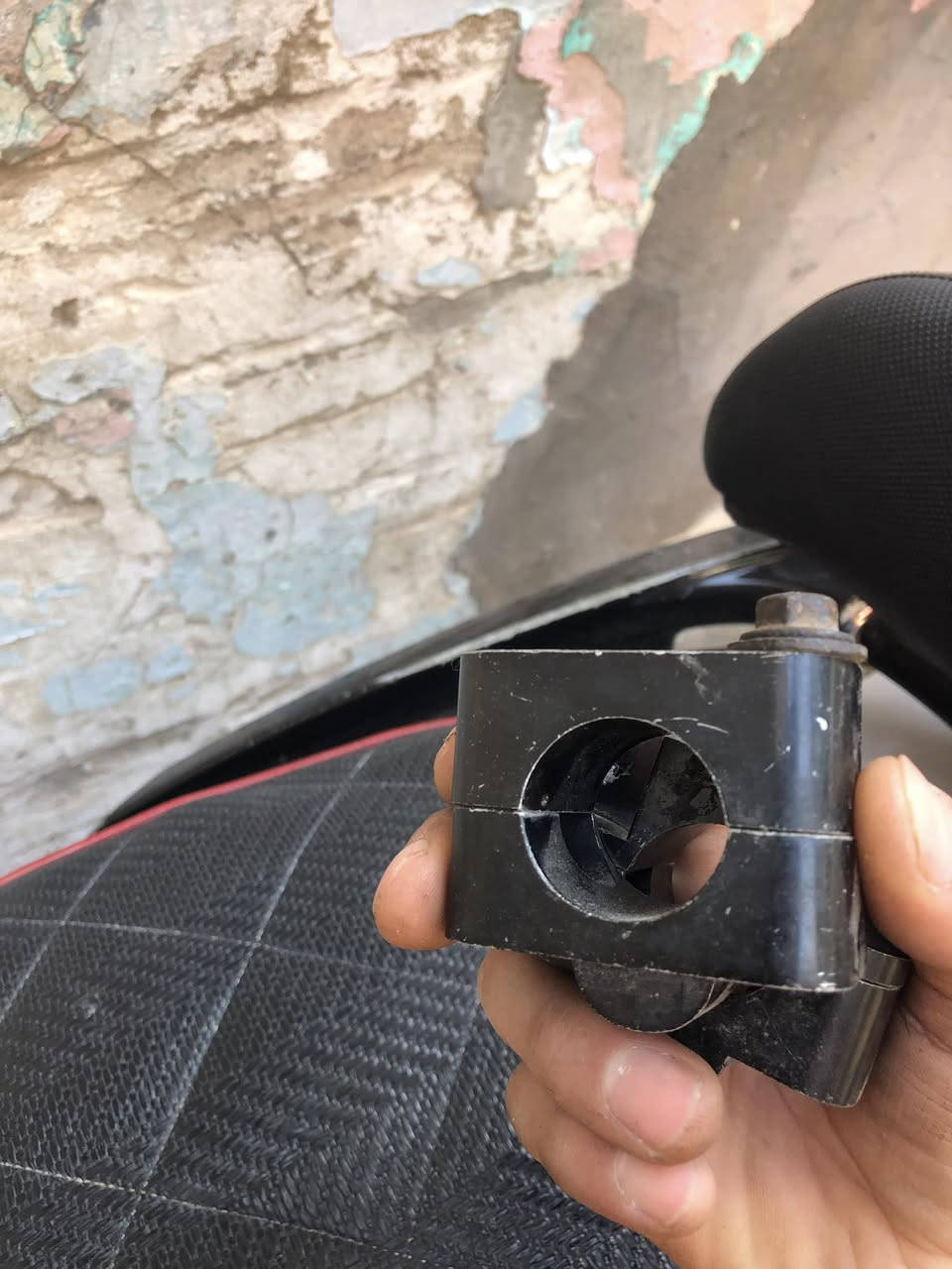 كماشات ستيرن جبلي وعمبار جبلي وقبق فلاوين *********** دك علي لا تراسل
