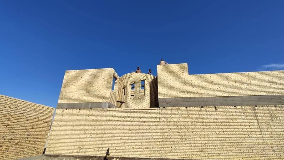 سلام عليكم خلفه بناء طابوك بلوك حجر مكطوعه أو بليوميه
***********🌹
***********🌹
