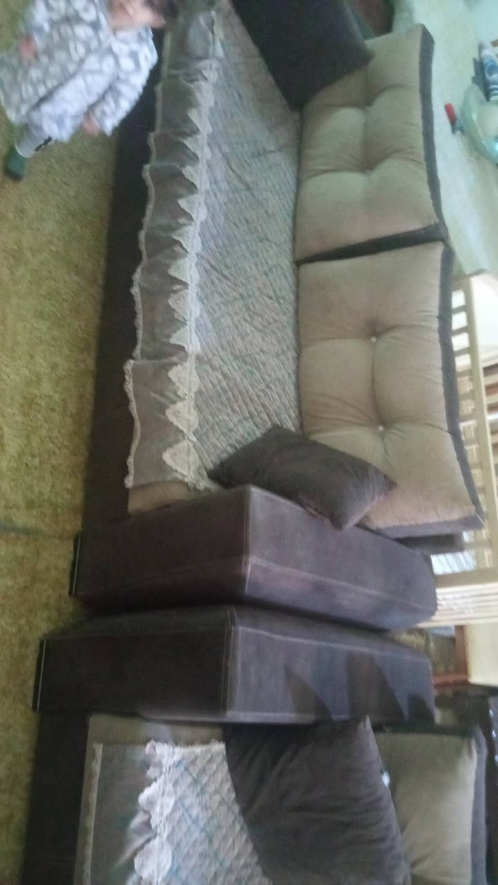 سلام عليكم طباخ جديد اريده قفله 150
وتخم قنفتين ام ال4نفرات
قفله 100
الي يريدهن يتصل ع هذا الرقم
‏‪0771 750 1942‬‏
