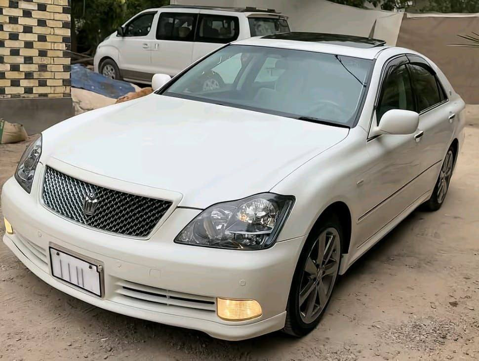 السلام عليكم ورحمة الله وبركاته
شاهينه كروان اربع دكم فول2006 ادوات ادوات هسه تسجيل مفتوح كبل تسجل بوجهك 
مواصفات 
1اربع دكم 
2بيه نظام الاسبورت الرياضي 
3تبريد ثلج قطعتين ❄️
4بيه لحيات رياضي بل كامل 
5كراسي كهرباء 
6بيه فتحه سقف 
7ويل نجمه حته الاسبير 
8بيه منضومه زنون الاصليه 
9بك لايت قرص 
10بيه ارقام بس هسه تسجيل مفتوح كبل تسجل بوجهك
11تحكم ستيرن 
سعر 90مجال قليل عيني اسعر ما يعجبك اعبر تسجيل موجود تسجل سياره صير صولي ستفسار *********** بصره
