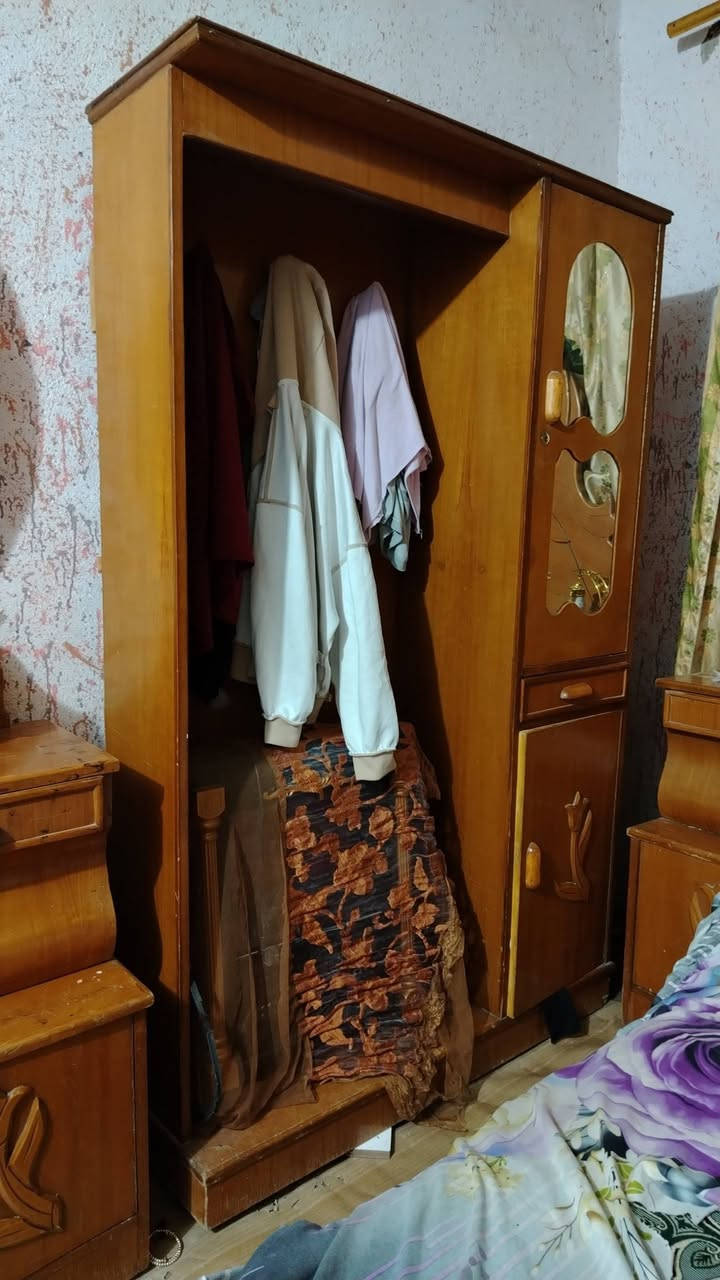 غرف نوم مستعمله نضيفه بس المرايه مكسوره


**إذا كنت صاحب هذا الإعلان وتريد حذفه لأي سبب، رجاءا أرسل رسالة إلى الدعم الفني**