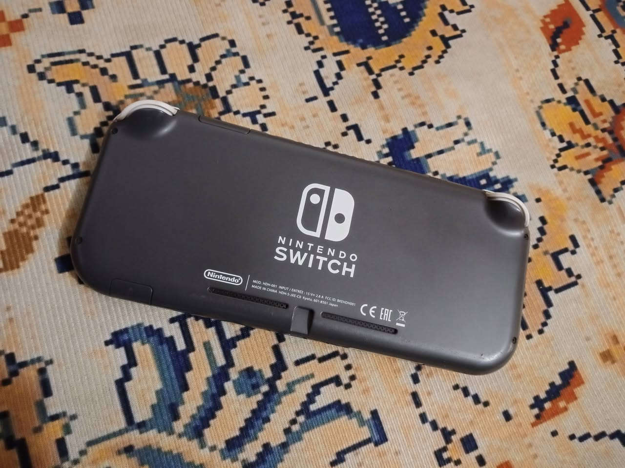 السلام عليكم
نينتندو سويتش لايت الجهاز جديد 
ما مفتوح نهائيا 
مامهكر 
بي 20 لعبة تقريبا ( مجانيات)
ويا رام 128 
ويا كارتونته 
و الشاحنة مالته الاصلية !
مابي اي خلل 
مراوس بأي جهاز العاب 
او بيع المهتم يراسلني خاص 🌹


**إذا كنت صاحب هذا الإعلان وتريد حذفه لأي سبب، رجاءا أرسل رسالة إلى الدعم الفني**