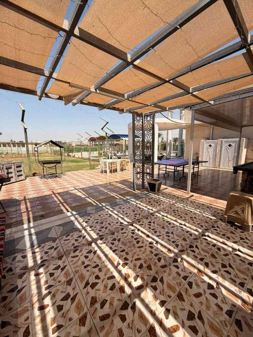 📍 بغداد - حي الجهاد - المكاسب
📞 ***********

🏊‍♂️ مسبح للكبار قياس 5×10
🔥 شوايات خاصة للسمك والمشاوي
🛋️ صالة كبيرة مجهزة بشاشة عرض
📶 إنترنت مفتوح
⚽️ ملعب كرة قدم
🏀 ملعب كرة سلة
🎱 بليارد
🏓 تنس طاولة
♟️ شطرنج ودومنة
🎠 ألعاب للأطفال
🛏️ غرفتا نوم مزدوجتان
🍽️ مطبخ متكامل
🚿 حمام متكامل
☕️ جلسة عربية خارجية
⚡️ كهرباء 24 ساعة بدون انقطاع
🚗 كراج خاص للسيارات
