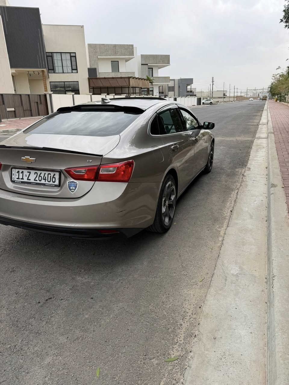 شوفرليت ماليبو 2023 فئة LT
رقم بغداد حره بسمي

المواصفات 

محرك 1500 تيربو 

بنوراما 

بصمة تشغيل +بصمة ابواب

تشغيل عن بعد 

كرسي كهرباء 

تحكم ستيرن 

مثبت سرعه 

شاشة كبيرة تدعم ابل كار بلي واندرويد اوتو (وايرلس)

تدفئة كشنات 

هاند بريك بصمة 

رادار امامي 

اطفاء ذاتي 

بلوجكتر LED 

لايت زنون عالي ناصي

قطعتين تبريد مناخي منفصل امامي وخلفي

مانع انزلاق 

منفذ شحن / بلوتوث /  اواكس / USB A + USB type C 

الضرر : فقط بنيد نفسه مصلح ومصبوغ راديترات بدنه نفسهم ابلادية وصور الحادث موجوده بالمنشور 

بدون ايرباك بدون ايرباك 

السيارة نضيفة جدا وبچمها سليم من راديترات و شواصي وغيرها ..

السيارة دخلت على ايدي صارلها سنه كامله عندي ما فد يوم حطيت بانزين مو محسن والدهن والفلاتر كلها من زيوت الحسام ابشرط اكسادو اغلى نوعية دهن والحمد الله ما وكفتني ابشارع ولا مره 

مكاني بغداد نفق الشرطة  او عامرية 

 ‎للتواصل او الاستفسار : ***********

***********
