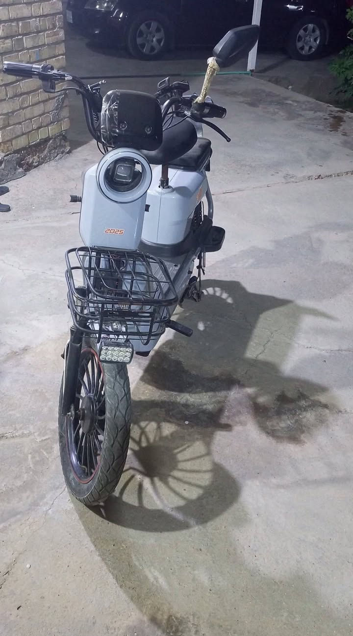 بايسكل شحن للبيع 5 بطاريات بطاريه وحده  تعبانه او جوزه
 بس  باقي كله شغال بصمتين او كارتين ويا ع هذا وضعه 400 بي مجال
مكان محاويل قرية إلبعلوان
 موجود خاص راسل او تدلل


**إذا كنت صاحب هذا الإعلان وتريد حذفه لأي سبب، رجاءا أرسل رسالة إلى الدعم الفني**