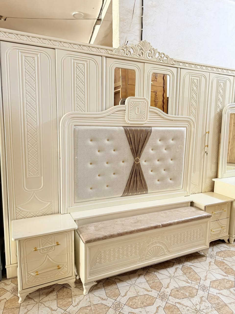 @إشارة
تصميم احدث الموديلات 
حسين سعيد  للاثاث الحديث
🧿﷽ 🧿 #
#مبيعات البدير للأثاث 
العنوان  الديوانية قضاء البدير قرب مدرسه الصادق  الأهليه قرب السايدين ***********
*********** حسين سعيد 
متوفر خدمه توصيل داخل الديوانية اقضيه ونواحي
رابط قنا تليجرام  https://t.me/huuuusb
