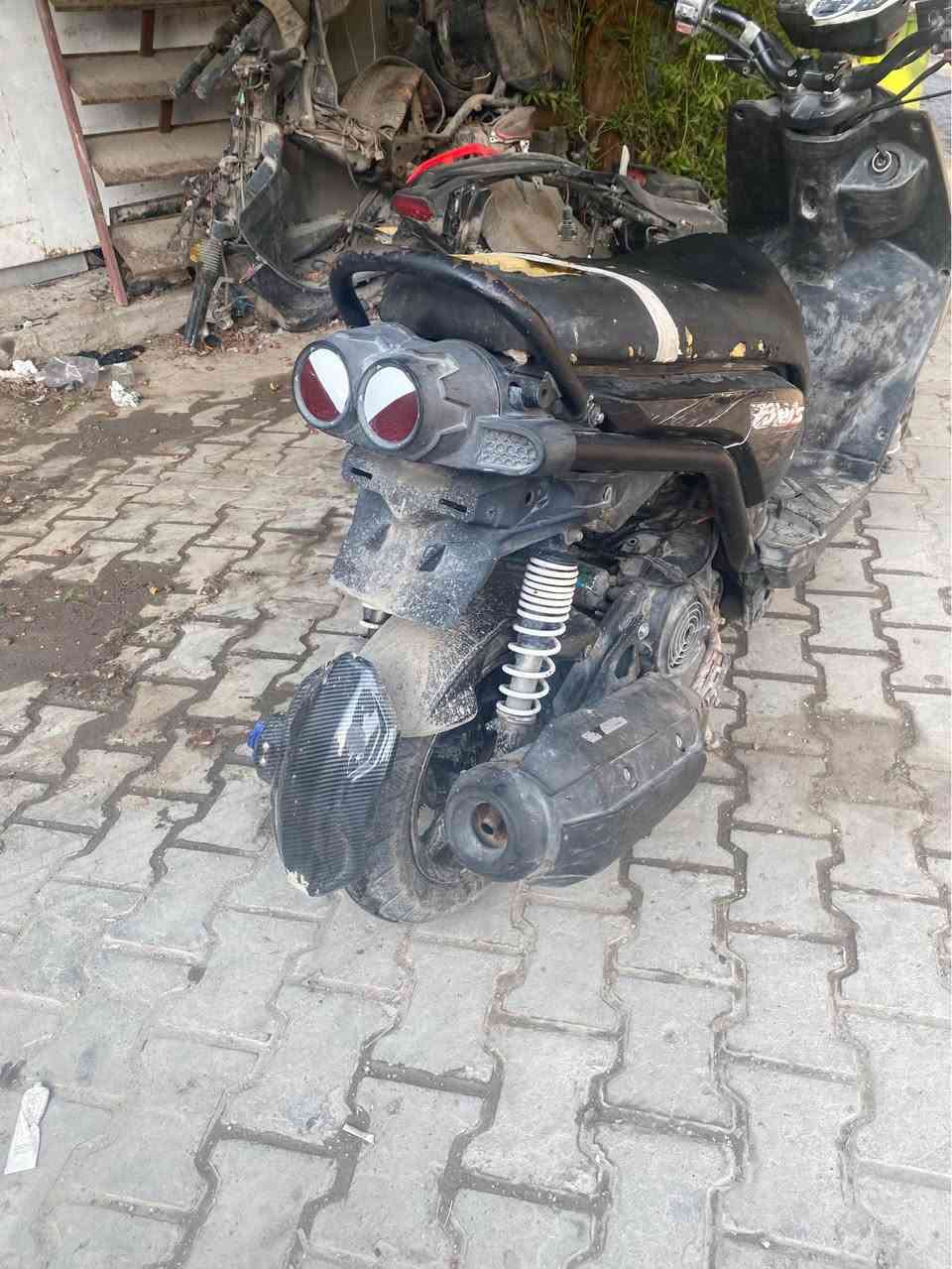 سلام عليكم سكنس جبلي بوشه 58.5 دراجة مرتبه بيهه نقوصات نواعم قبق بانزين وعداد تعبان دراجة شلعه معدل تشك لكاع بيهه تزويد مرتب كلجات رياضي ونكرا بكل وكت مابيهه لانضوح ولاتبخير مكينه مفتوحة ع 58
رايدهه 650 وبيهه مجال مستعجل ع بيعتهه
مكاني:الحريه ساحة عدن
رقمي:*********** بغداد, العراق
