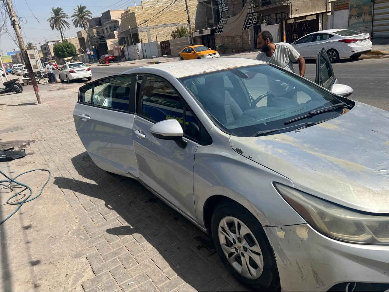 للبيع شفروليه كروز موديل 2019 – مستعجل
السيارة تعبانة وبيها أضرار خارجية
حاليًا واگفة وما تمشي
⚠️  عطل بالمحرك أو الگير 
البيع على وضعها الحالي بدون فحص
تنفع تصليح أو قطع عليها غرامة 850 الف تنزل من سعرها 
السعر مناسب وقابل للتفاوض 

📍المكان: بغداد الدورة
📞 للتواصل: *********** بغداد, العراق
