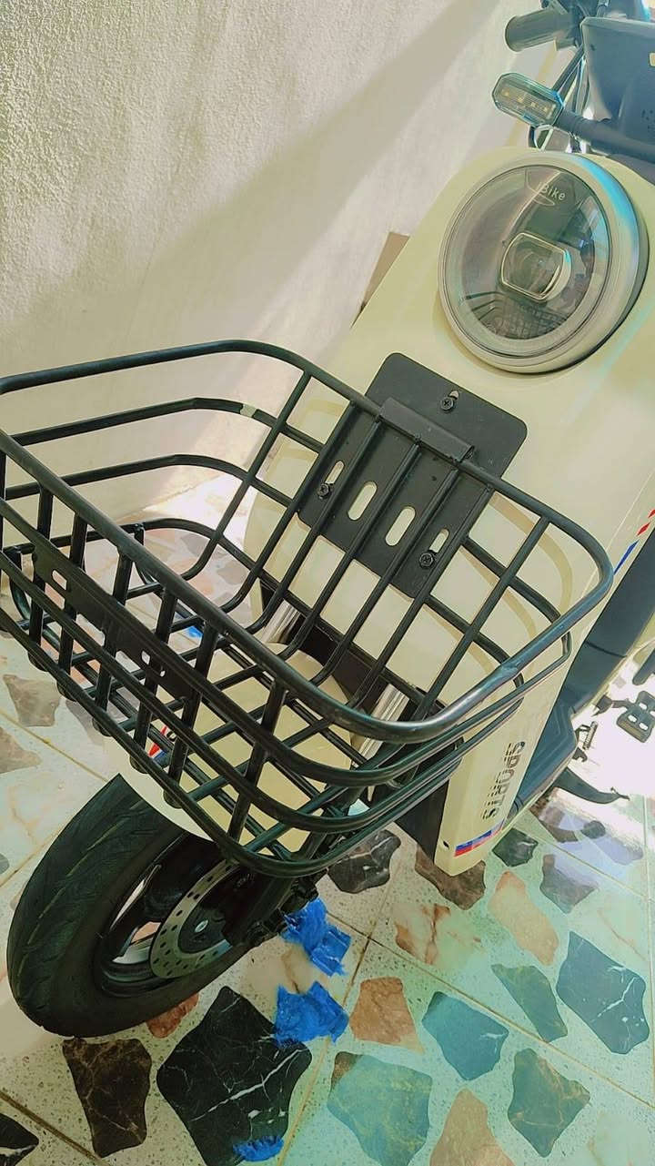 باسكيل شحن للبيع 5 بطاريات سعره 450 توصل ***********
