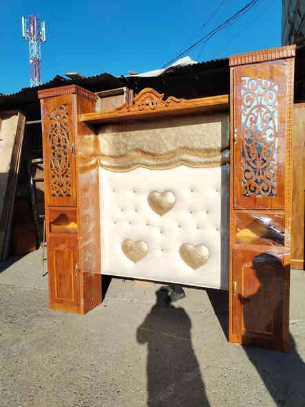 غرفه 5 ابواب. ابراج ملحق مستعمل شغل فصال حديث صاج نقش زان 5مليم شرط السعر 950 الف عنوان موصل باب جديد داخل ساحة نادي الفتوه الرياضي مقابل افران السيد *********** اسيا ***********
