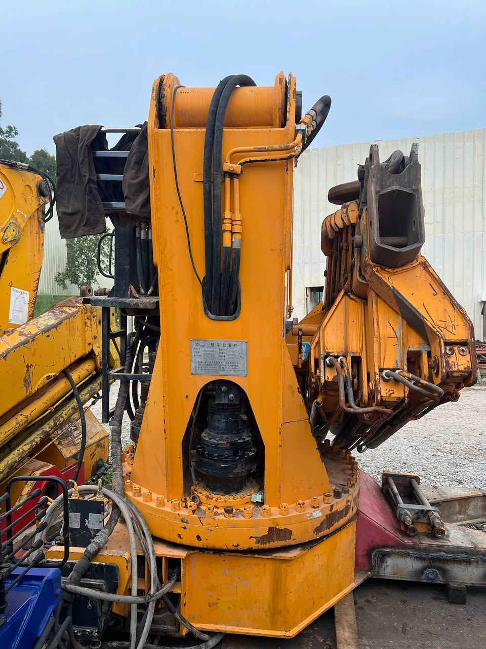 50ton SQ1000 crane, six hydraulic connections plus one manual connection, lifting up to 25t


**إذا كنت صاحب هذا الإعلان وتريد حذفه لأي سبب، رجاءا أرسل رسالة إلى الدعم الفني**