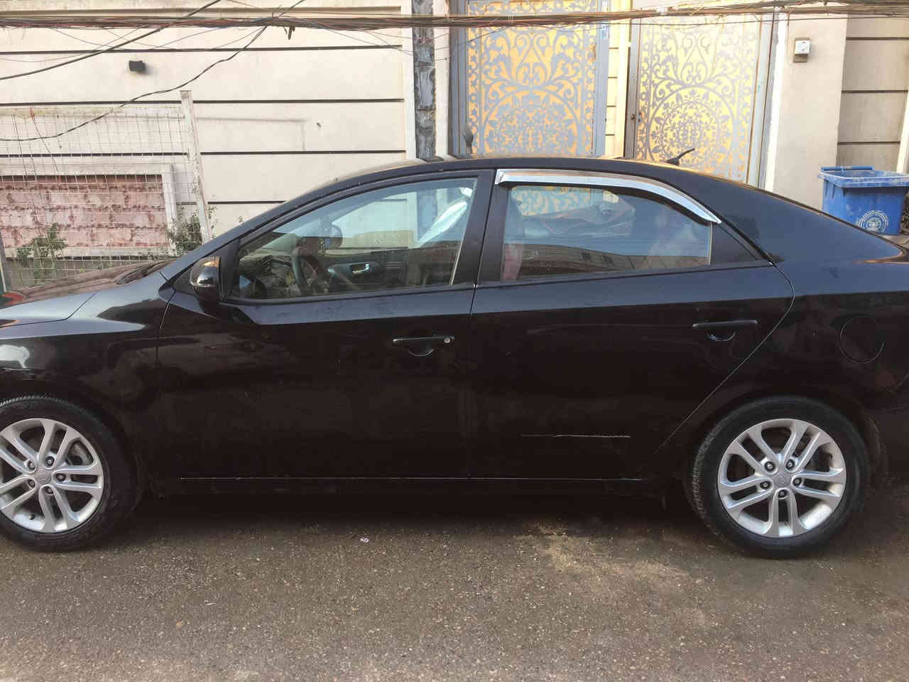 للبيع او مراوس سيراتو خليجي سودةموديل ١١ رقم سليمانية
محرك كير بشرط
تحكم استيرن
تبريد ثلج
صدر شركه 
اشاير مري
تايرات جديده
بيه جاملغات الخلفيه صبغ طخات بسيطه
سعر ٩٠ بي مجال
للاتصال ***********
