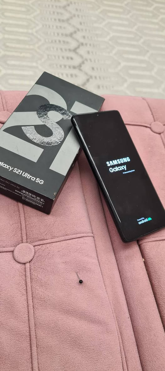 كلكسي s21 الترا فايف جي 
ذاكرة ١٢٨ 
رام ١٢ + ٨ 
نظافة كلش عالية 
الجهاز اصلي مو بالة كارتون مطابق الايمي مالته 
الضبط عربي انكليزي الجهاز كله عربي 
الجهاز فقط الشاشة شوي مرتفعة من طرف واحد بدون تأثير على الجهاز اللاصق مال الشاشة 
ما مفتوح بلادي و لا مبدل كله اصلي 
اكرر الجهاز ما بي شي 
الجهاز غني عن التعريف معروف جداً بمواصفاته و قوته و أدائه 
الجهاز ملحقاته كارتون اصلي مطابق فقط
الجهاز للبيع او المراوس 
السعر٣٤٠   الف 
البصرة السراجي البصرة, العراق


**إذا كنت صاحب هذا الإعلان وتريد حذفه لأي سبب، رجاءا أرسل رسالة إلى الدعم الفني**