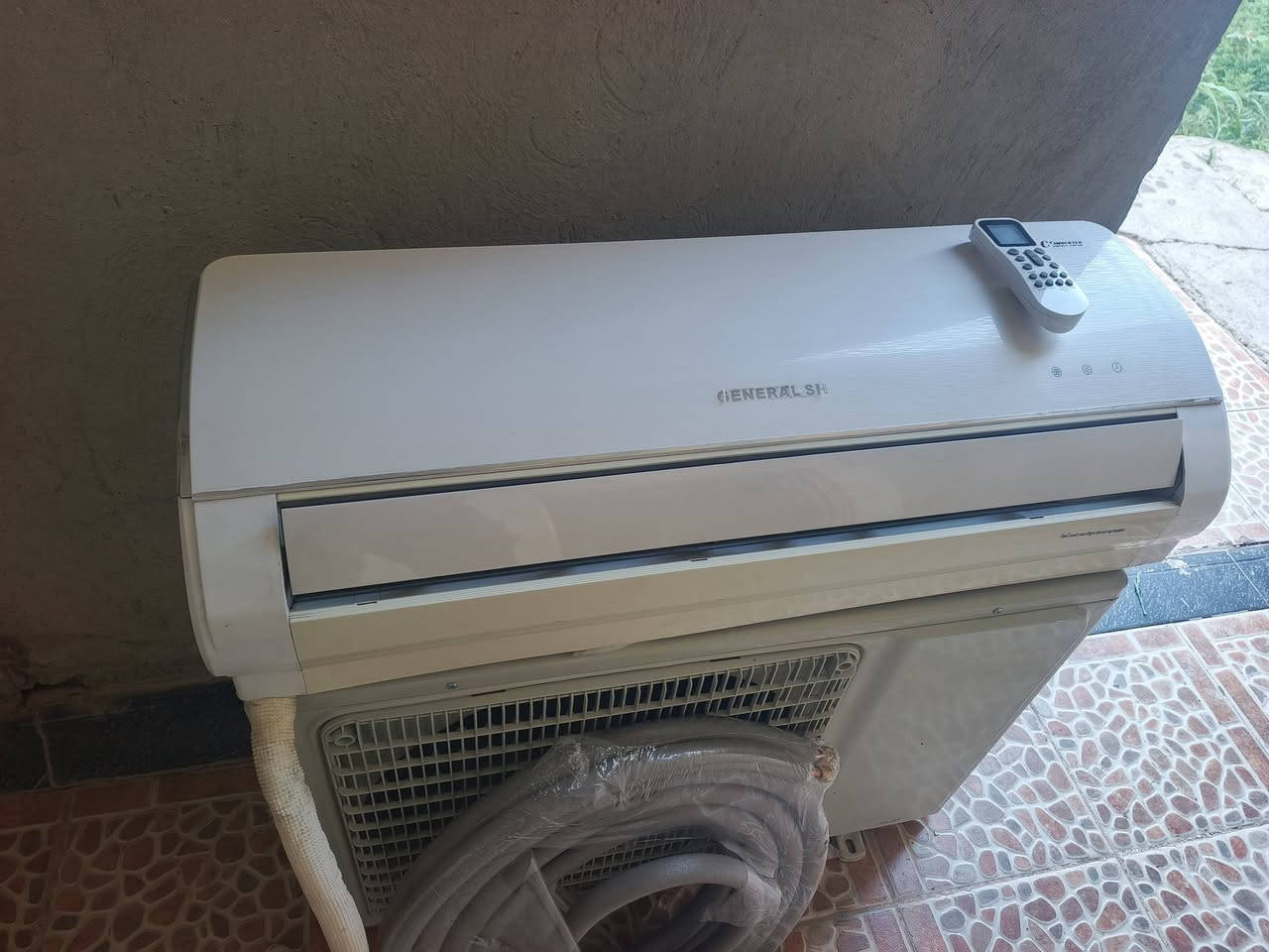 سبلت طن واحد انفيرتر تحكم انبيريه يشتغل ٣ انبير واقل مولد وطني شرط وظع شركه غاز مقفول شركه وشرط عل تشغيل والظمان وتبريد ثلج للتواصل ***********
