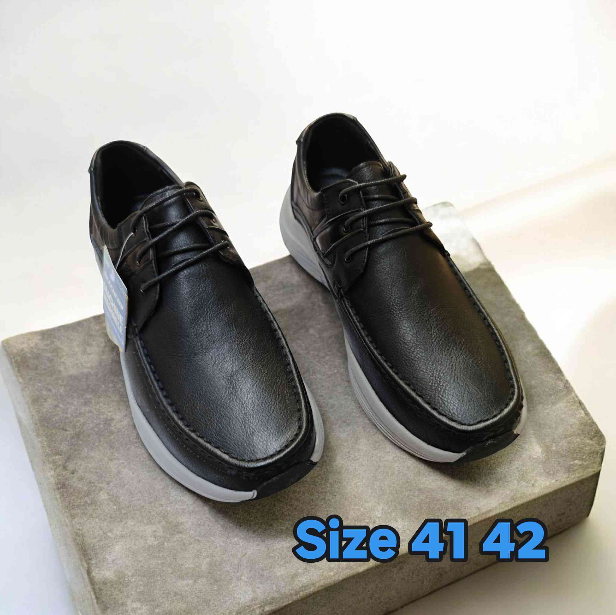 🔴 جلود Skechers 🔴
السعر السابق 52 الف ❌
السعر الحالي 39 الف لاول 5 زبائن يحجزون 😍
تصميم جديد يناسب الرسمي والكجول 
✅ جلد  ناعم و فاخر
✅دبان طبي اصلي
✅ كعب مريح مناسب لساعات عمل طويله
✅ ألوان : أسود – جوزي 
✅القياسات فقط المكتوبه على الصور
إذا تريد حذاء شكله رسمي وراحته سبورت… هذا اختيارك الذكي.
                     🤩الكميه محدودة 🔥
                      👍🏿 للحجز راسلنا خاص
✅متوفر توصيل لكافة المحافظات 5 الاف فقط 
✅ التواصل عبر الواتس اب ***********
