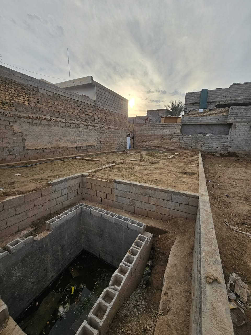 السلام عليكم
 بتلو للبيع طابو صرف مساحة 150متر  
موقع بهرز الدواسر نزلة المستنصر بالفرع المجاور لمولد رعد 
للاستفسار 
***********
السعر 54 مليون وقابل للتفاوض
