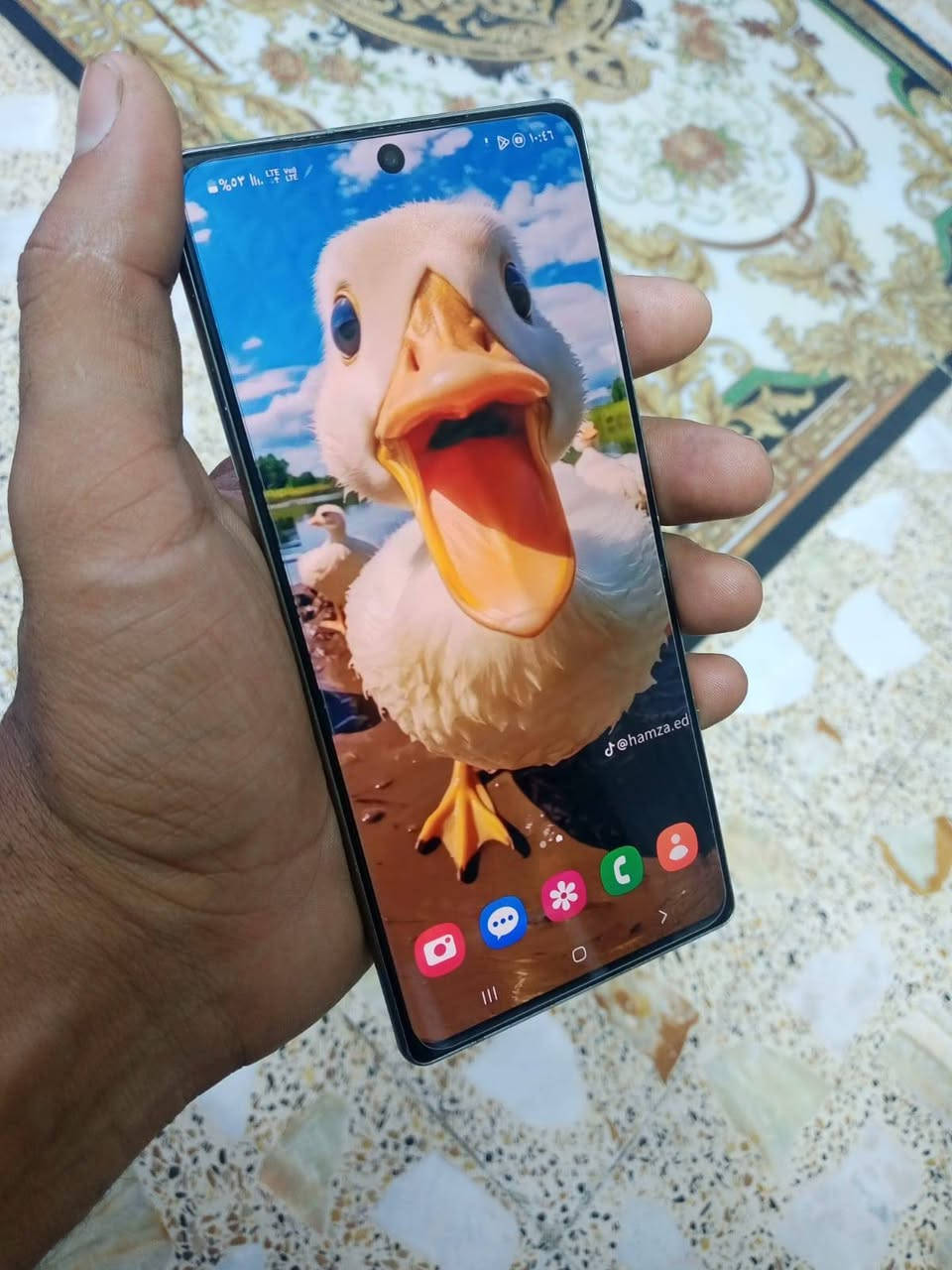 بدون غراض ماعندي توصيل نظافه ٩٠ بل ١٠٠ فقط بس شراي يتصل اسم جهاز Galaxy Note20 5G امريكي ذكرته 256 رام12
بوبجي 90 فريم سلس 
كامره تخبل دبل سماعه ستريو صوته 
بصمه بل شاشه سريعه بصمه وجه هم 
شحن يطول يوم كامل 
سعره ٢٥٠ الف بي مجال بسيط كلش مو شراي لا يتصل
مكاني بغداد حي نصر رقمي ***********
