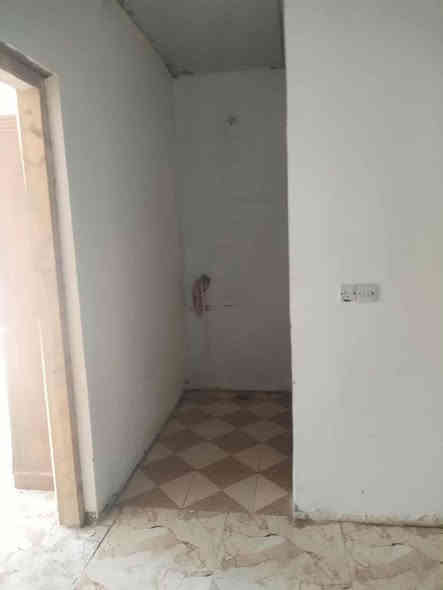 يا الله سلام عليكم بيت مساحه 100 سندويج   شوفت عينك بيت حلو مرتب بل كوت حي الحكيم  البيت قريب عل كورنيش مال حكيم او قريب عل قسم البلدي  البيت مرقم بس راعيه السعر  14 وبيه مجال         ***********
